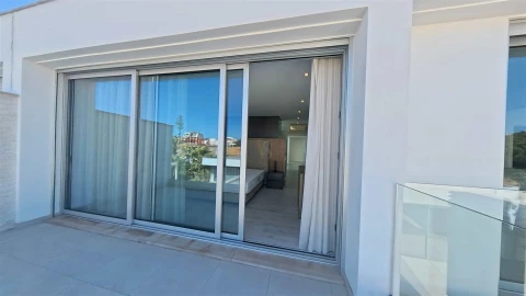 Moradia T5 para Venda em Montenegro