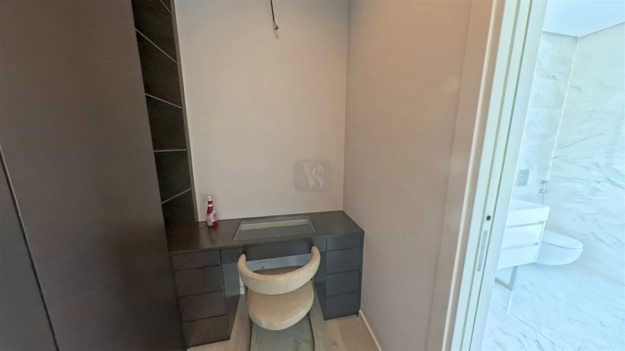 Moradia T5 para Venda em Montenegro Foto 17