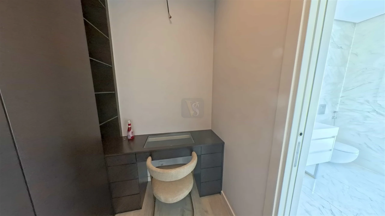Moradia T5 para Venda em Montenegro Foto 17