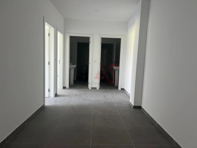 Negócio para Arrendamento em São Tomé de Negrelos Foto 13