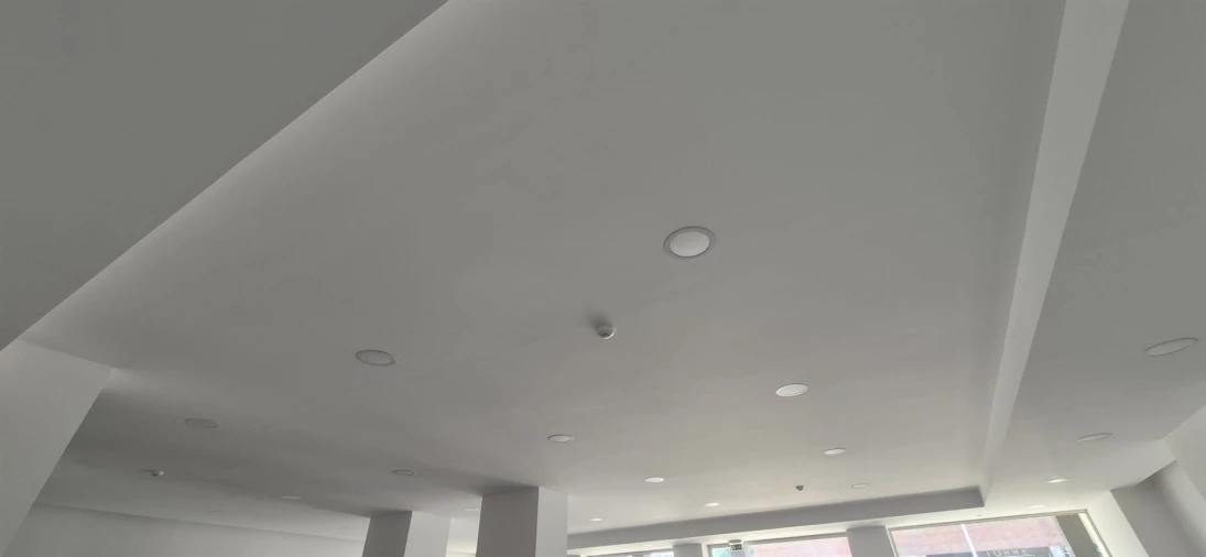 Loja para Arrendamento em Arcozelo Foto 8