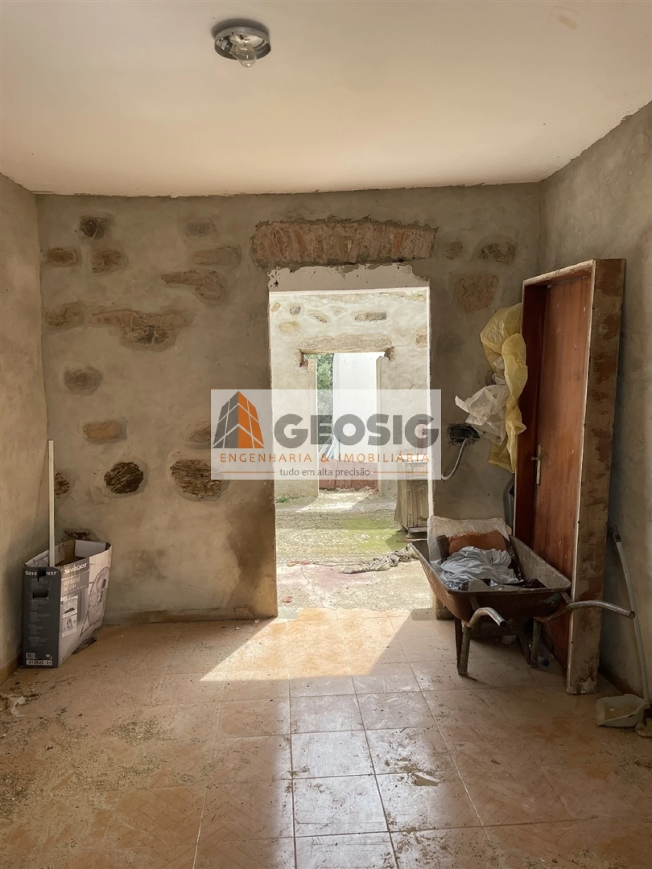 Moradia T2 para Venda em Santa Clara-A-Nova e Gomes Aires Foto 8