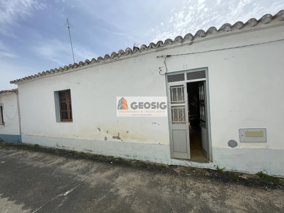 Moradia T2 para Venda em Santa Clara-A-Nova e Gomes Aires Foto 2