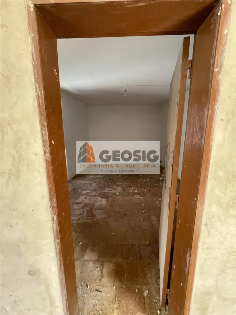 Moradia T2 para Venda em Santa Clara-A-Nova e Gomes Aires Foto 5