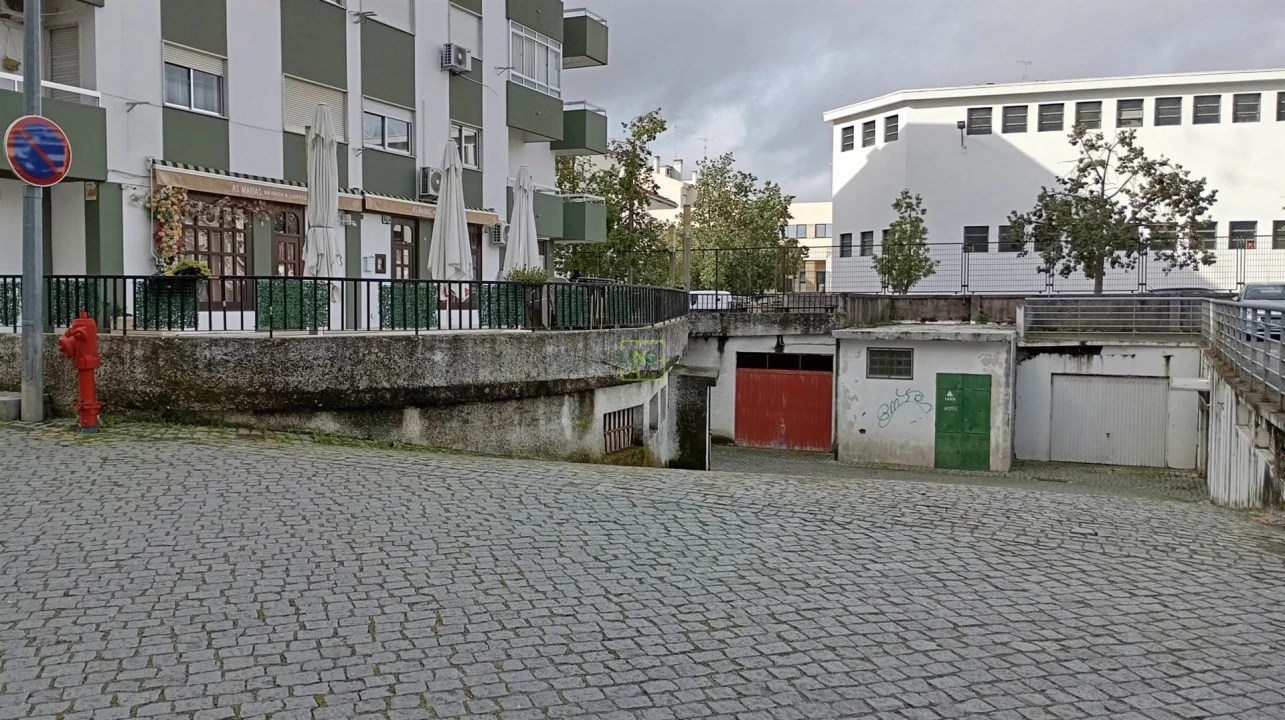 Garagem para Venda em Castelo Branco Foto 1