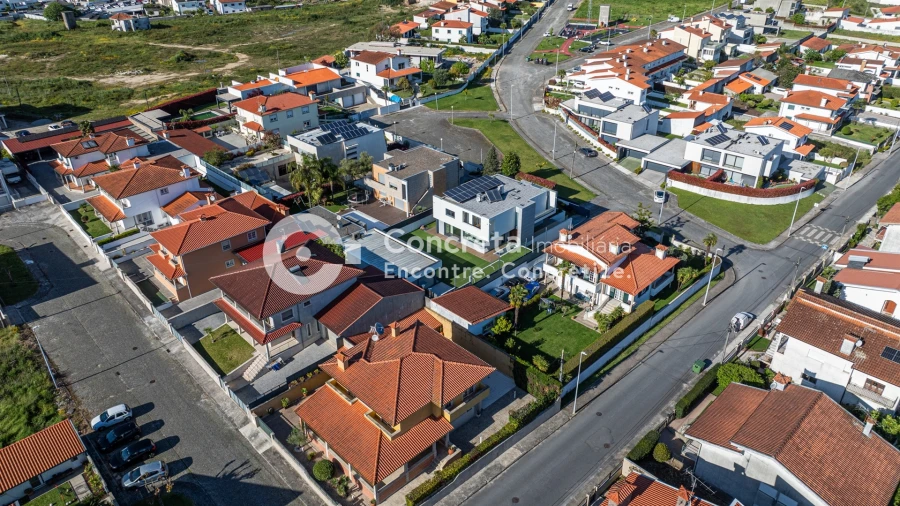 Moradia T3 para Venda em Tamel (São Verissimo) Foto 49