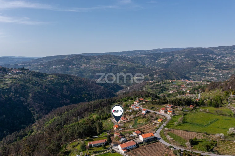 Moradia T1 para Venda em Freigil e Miomães Foto 28