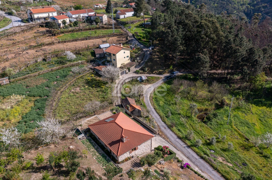 Moradia T1 para Venda em Freigil e Miomães Foto 10