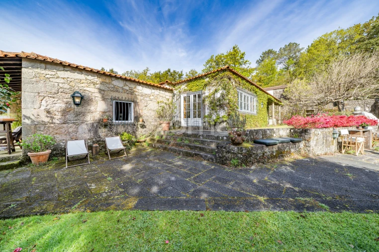 Quinta T6 para Venda em Mentrestido Foto 3