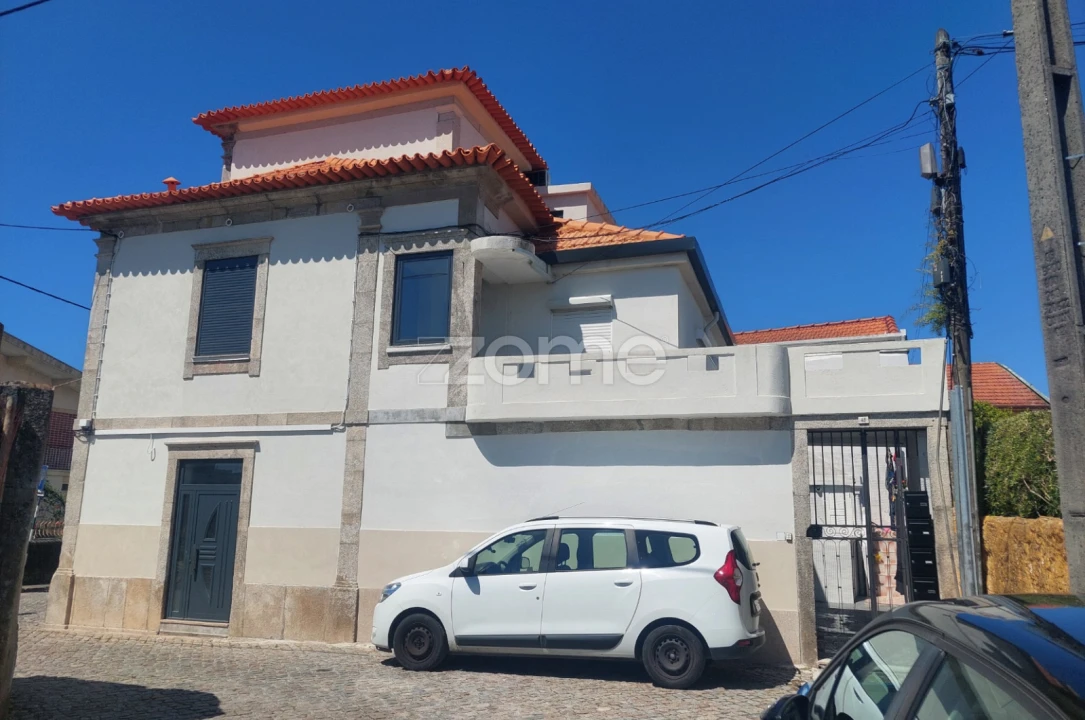 Prédio para Venda em Gondomar (São Cosme), Valbom e Jovim Foto 3