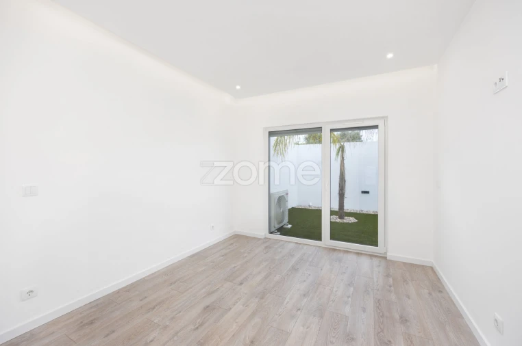 Moradia T3 para Venda em Santa Eufémia e Boa Vista Foto 35