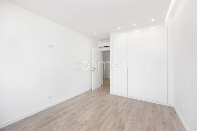 Moradia T3 para Venda em Santa Eufémia e Boa Vista Foto 36