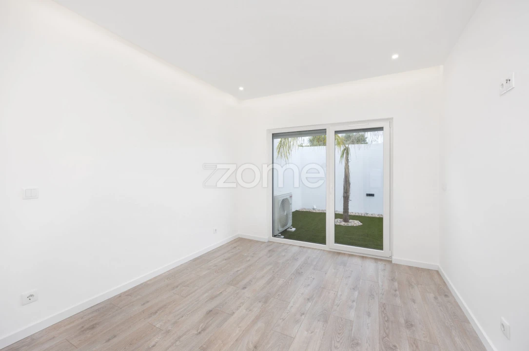 Moradia T3 para Venda em Santa Eufémia e Boa Vista Foto 35