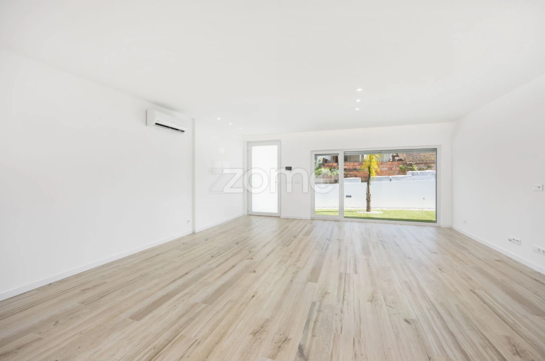 Moradia T3 para Venda em Santa Eufémia e Boa Vista Foto 5