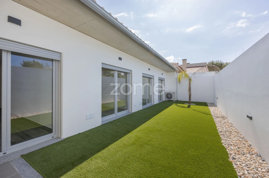 Moradia T3 para Venda em Santa Eufémia e Boa Vista Foto 37