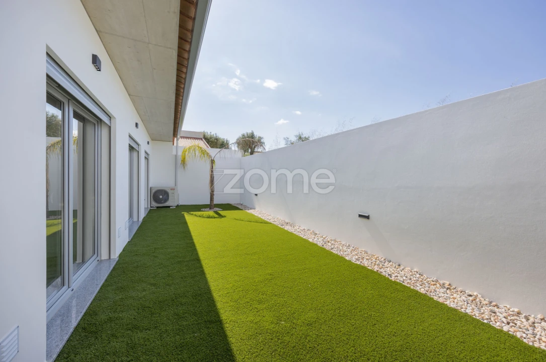 Moradia T3 para Venda em Santa Eufémia e Boa Vista Foto 41