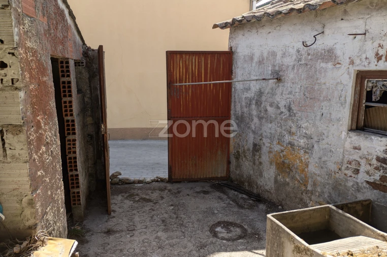 Moradia T5 para Venda em Vieira de Leiria Foto 17