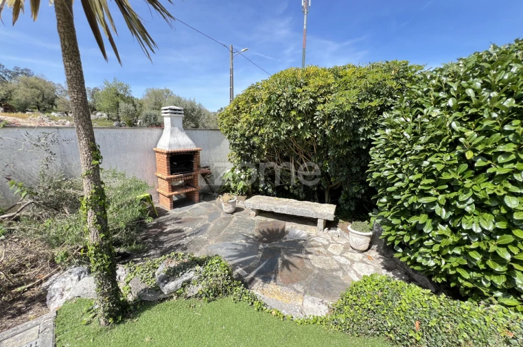 Moradia T3 para Venda em Alvorge Foto 2