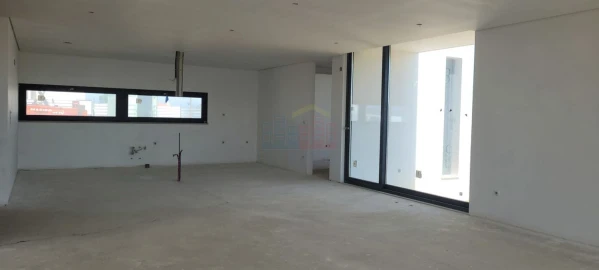 Moradia T4 para Venda em São João das Lampas e Terrugem