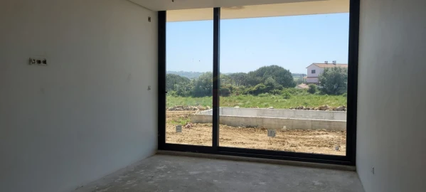 Moradia T4 para Venda em São João das Lampas e Terrugem