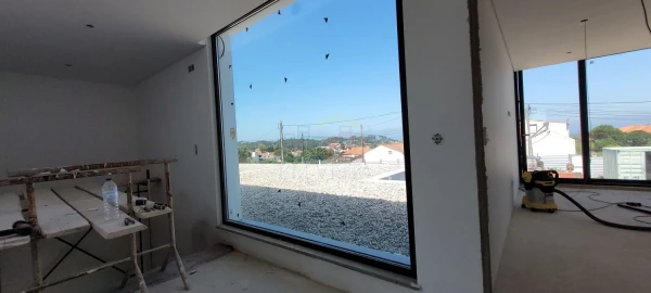 Moradia T4 para Venda em São João das Lampas e Terrugem