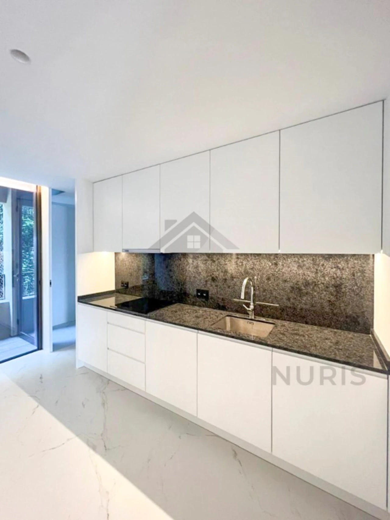 Apartamento T4 para Venda em Lordelo do Ouro e Massarelos Foto 8