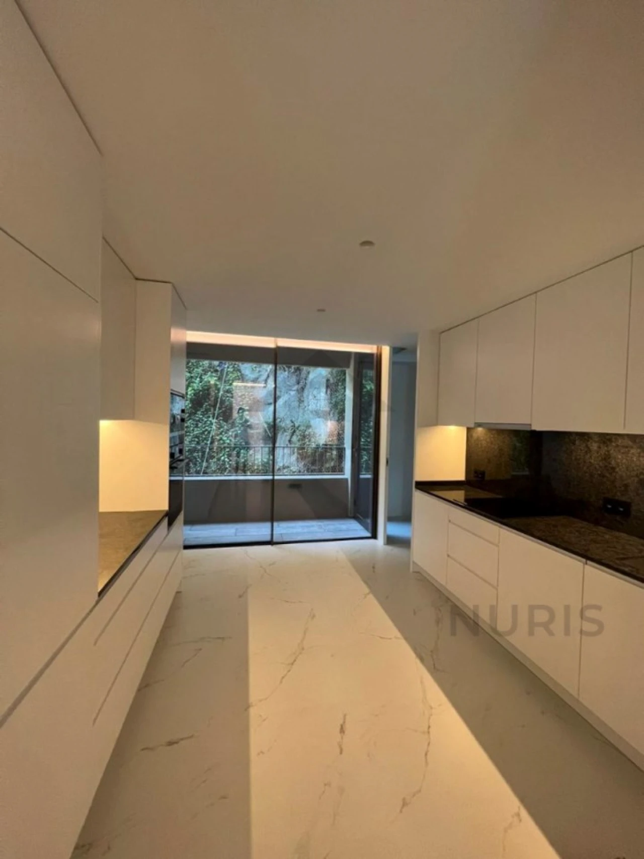 Apartamento T4 para Venda em Lordelo do Ouro e Massarelos Foto 9