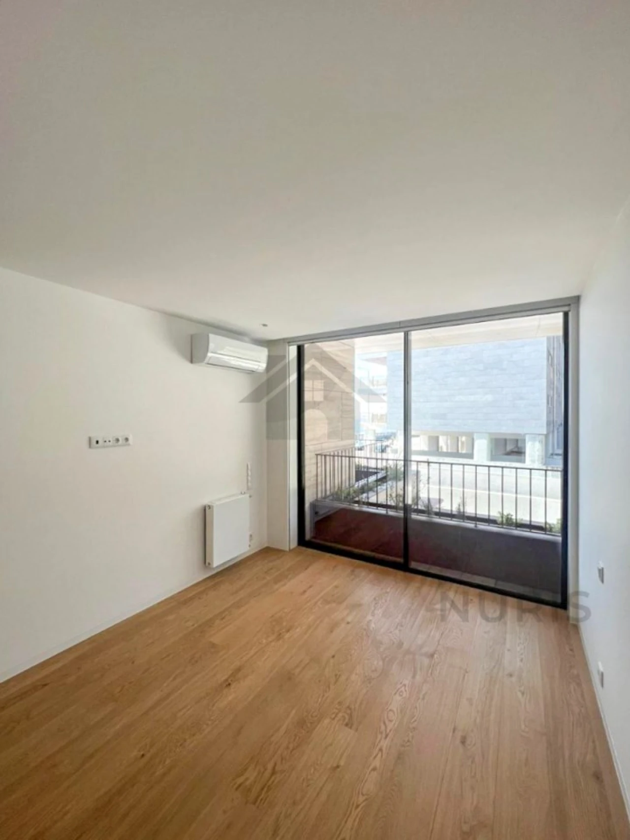 Apartamento T4 para Venda em Lordelo do Ouro e Massarelos Foto 17