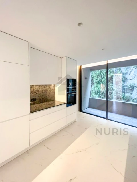 Apartamento T4 para Venda em Lordelo do Ouro e Massarelos