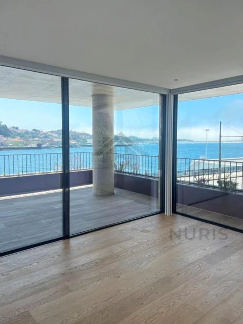Apartamento T4 para Venda em Lordelo do Ouro e Massarelos