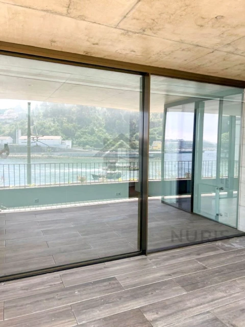 Apartamento T4 para Venda em Lordelo do Ouro e Massarelos