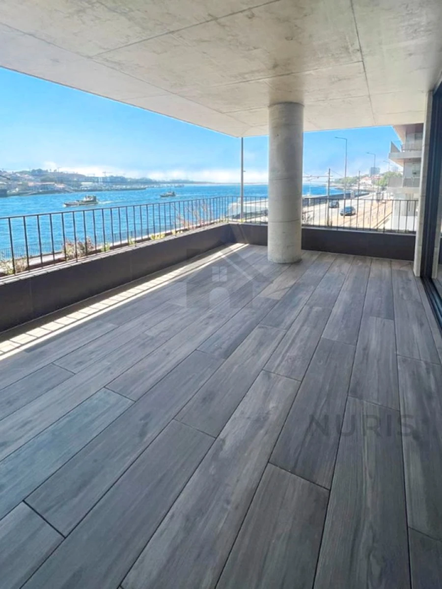 Apartamento T4 para Venda em Lordelo do Ouro e Massarelos Foto 6