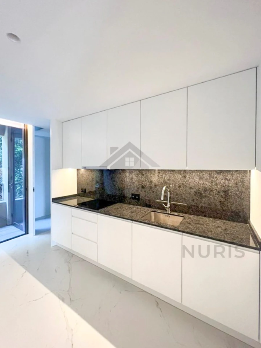 Apartamento T4 para Venda em Lordelo do Ouro e Massarelos Foto 8