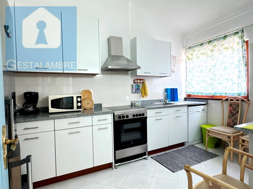 Moradia T4 para Venda em Albufeira e Olhos de Água Foto 10