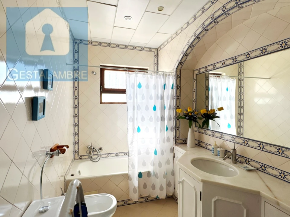 Moradia T4 para Venda em Albufeira e Olhos de Água Foto 24