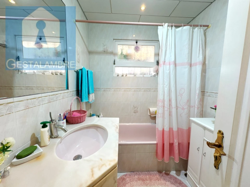 Moradia T4 para Venda em Albufeira e Olhos de Água Foto 28