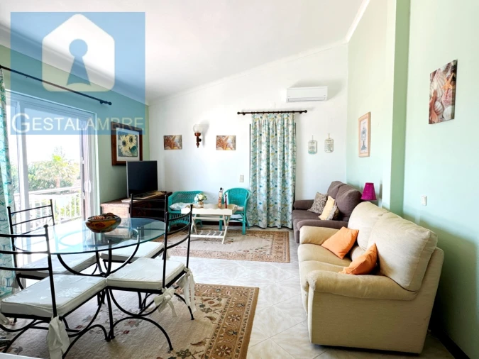 Moradia T4 para Venda em Albufeira e Olhos de Água Foto 6