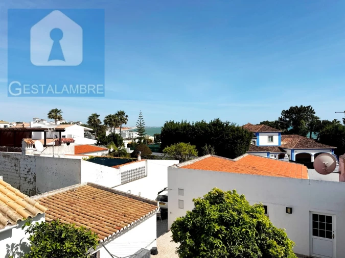 Moradia T4 para Venda em Albufeira e Olhos de Água Foto 11