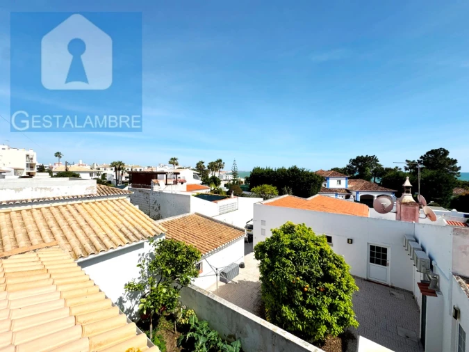 Moradia T4 para Venda em Albufeira e Olhos de Água Foto 12