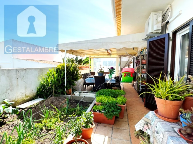 Moradia T4 para Venda em Albufeira e Olhos de Água Foto 40