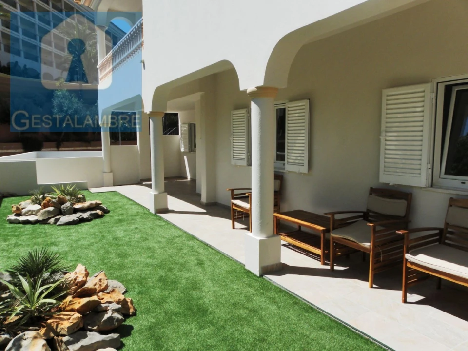 Moradia T3 para Venda em Albufeira e Olhos de Água Foto 8