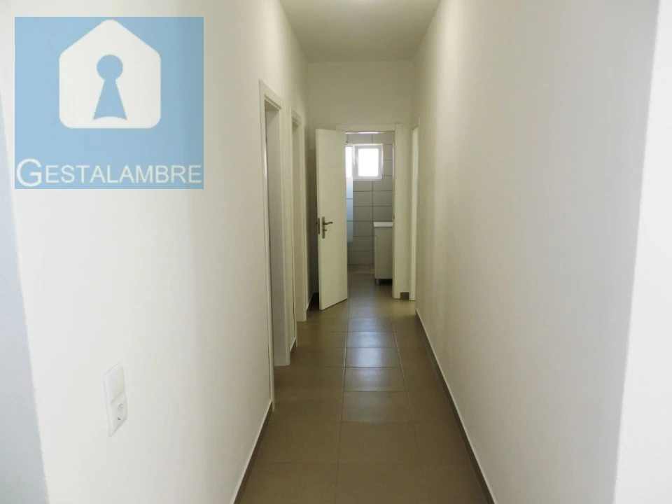 Moradia T3 para Venda em Albufeira e Olhos de Água Foto 15