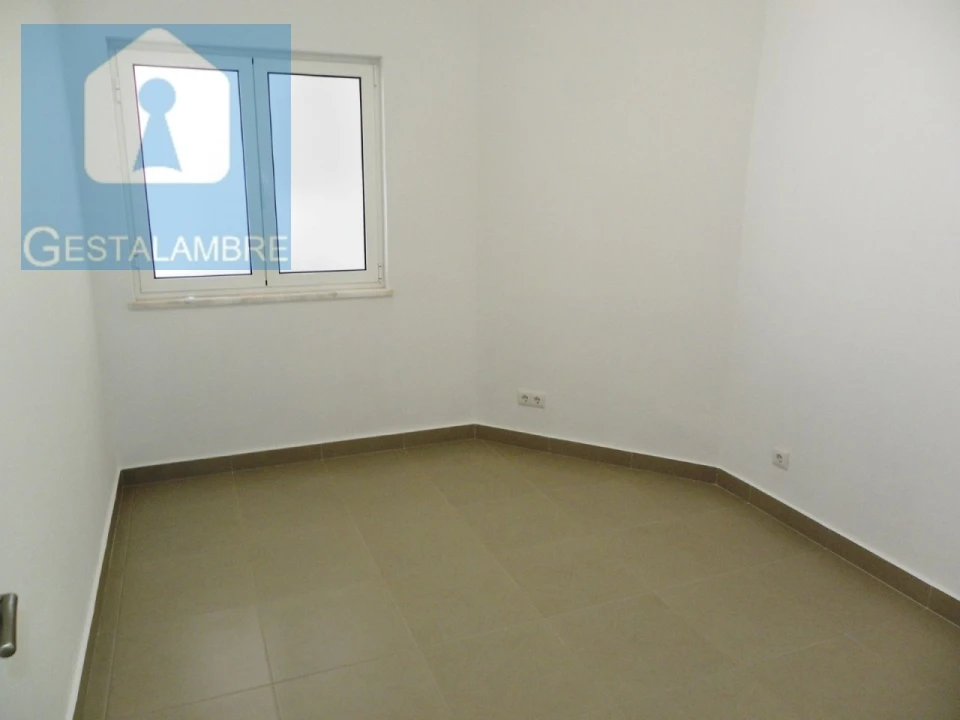 Moradia T3 para Venda em Albufeira e Olhos de Água Foto 22