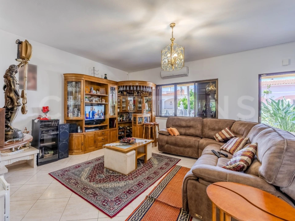 Quinta T4 para Venda em Almancil Foto 2