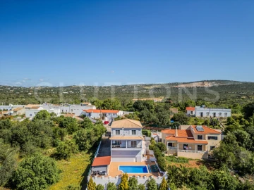 Moradia T5 para Venda em Boliqueime
