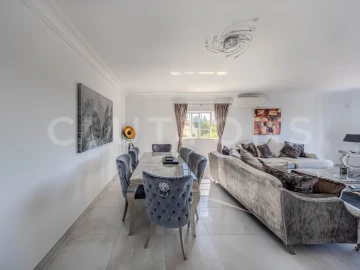Moradia T5 para Venda em Boliqueime