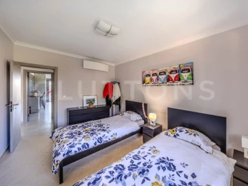 Moradia T5 para Venda em Boliqueime