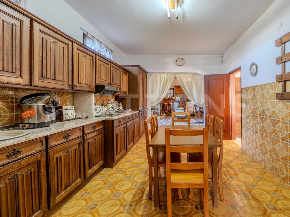 Negócio para Venda em Querença, Tôr e Benafim Foto 32