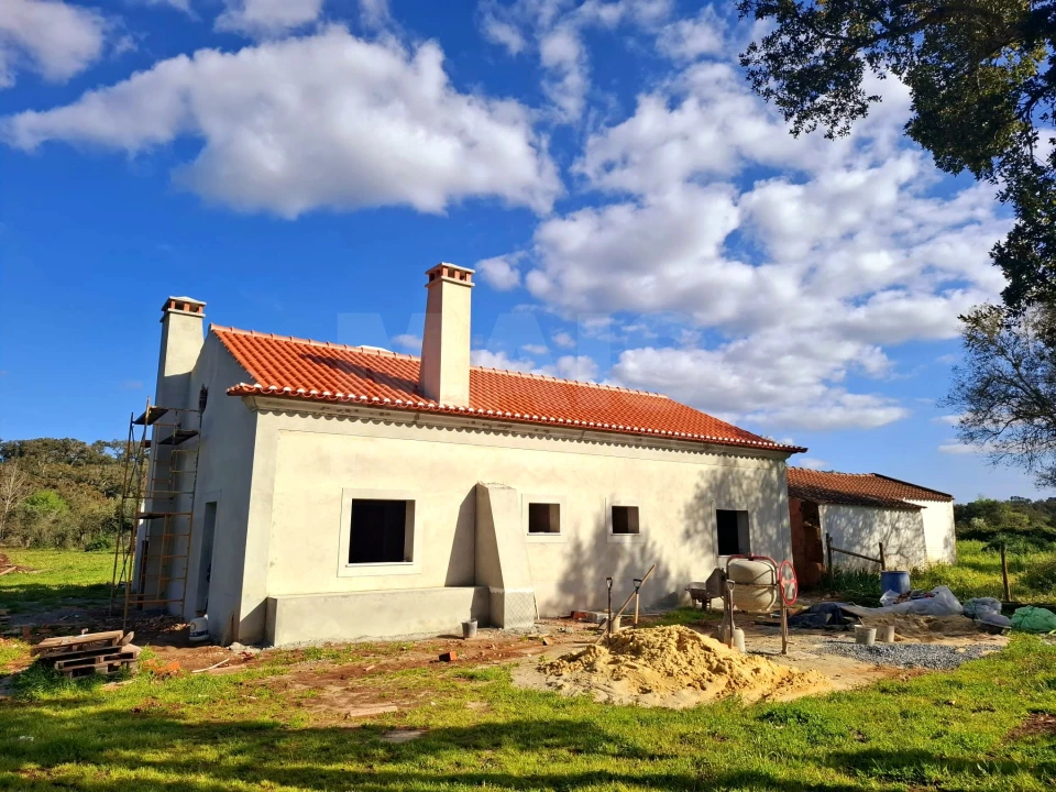 Moradia T4 para Venda em Cercal Foto 4