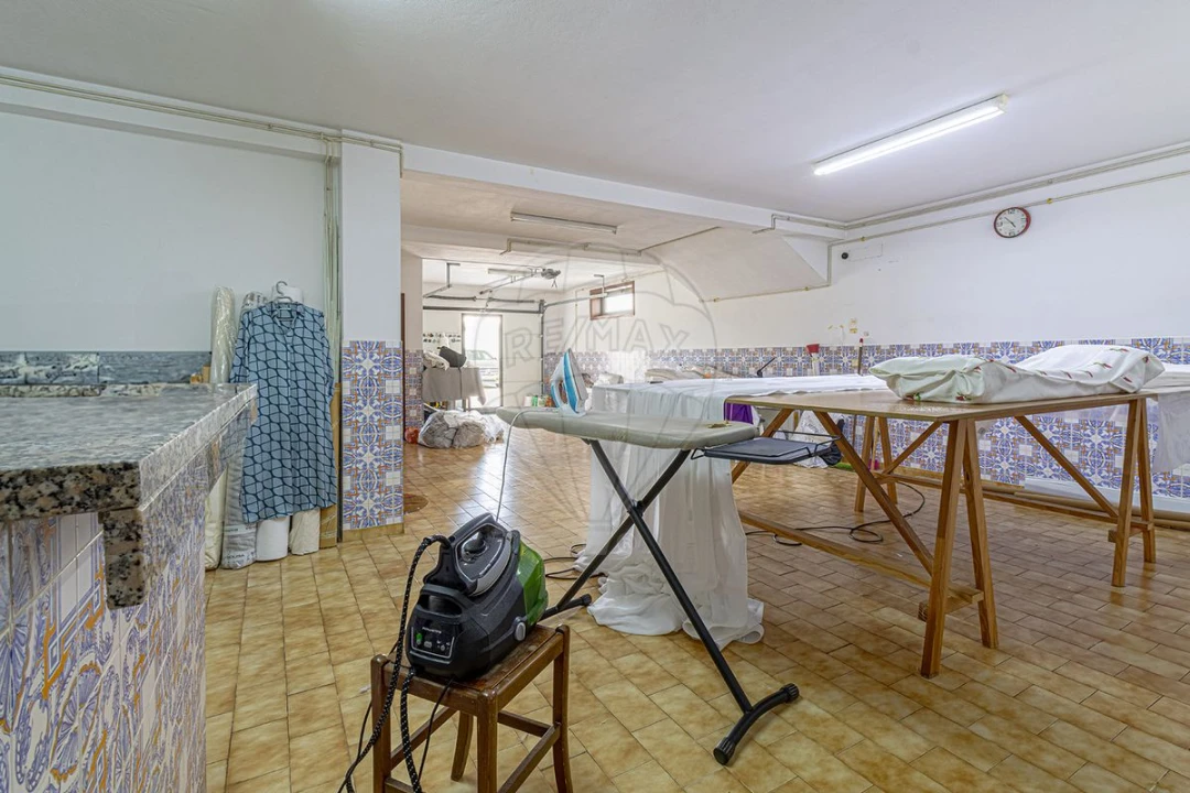 Moradia T4 para Venda em Oliveira do Douro Foto 37